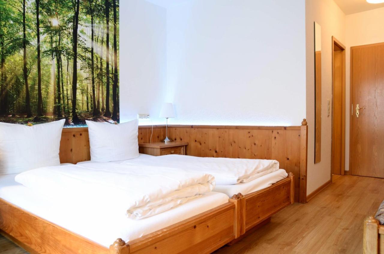 Waldhotel Twiehaus Garni Lubeck Exterior photo