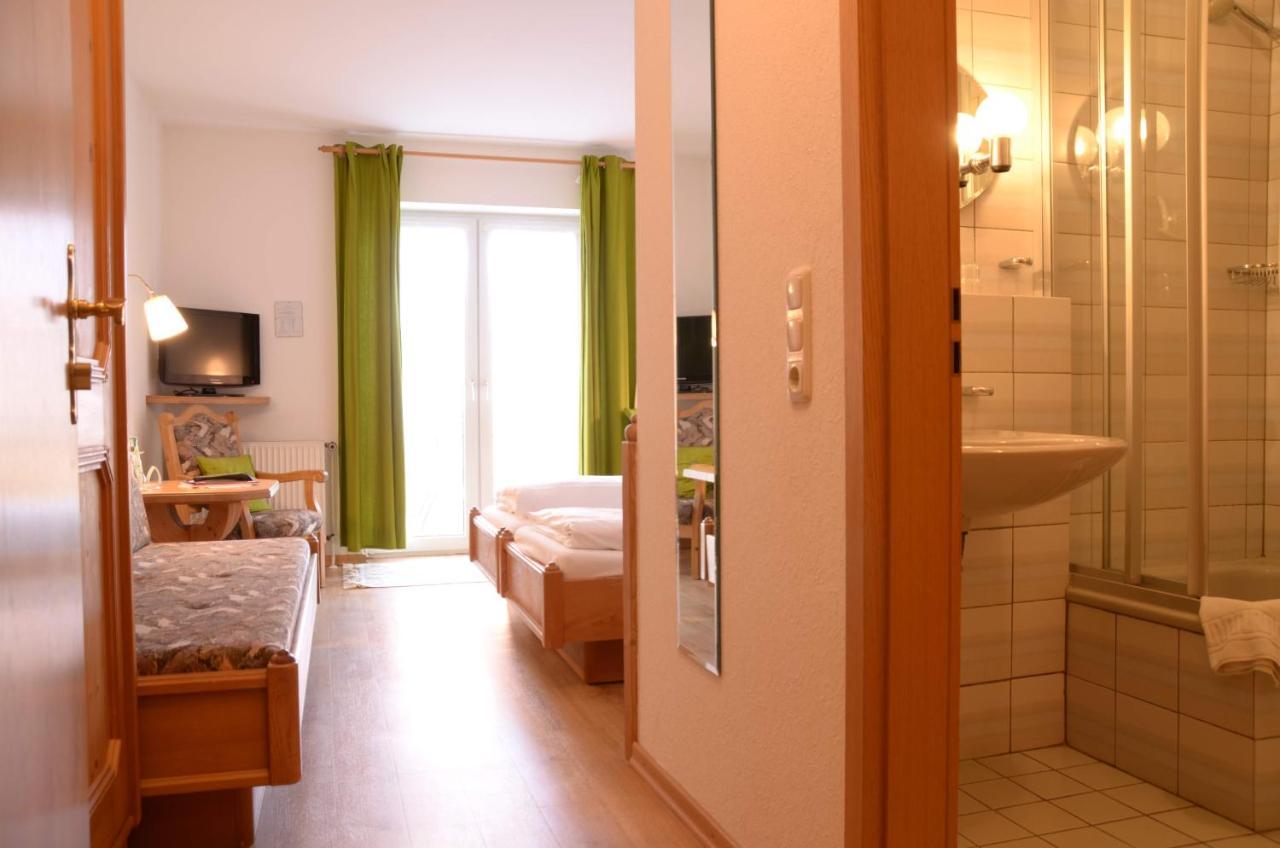 Waldhotel Twiehaus Garni Lubeck Exterior photo